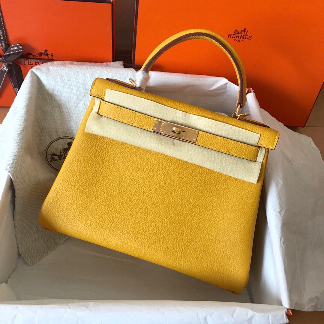 Hermes Kelly 25cm Handbag Shoulder Bag in Yellow Togo Leather